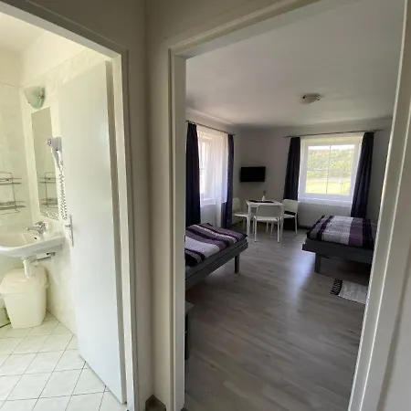 招待所 卡梅克旅馆 Kamyk nad Vltavou