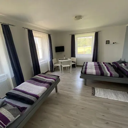 招待所 卡梅克旅馆 Kamyk nad Vltavou