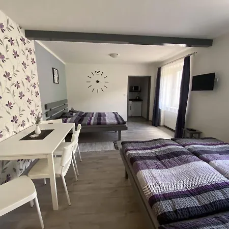 招待所 卡梅克旅馆